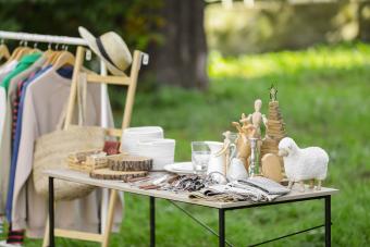 10 Tried-and-True Yard Sale Tips for Maximum Profits