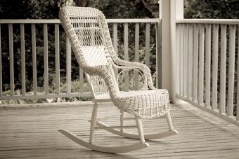 Identifying Antique Rocking Chairs: Styles, Dates, & Values